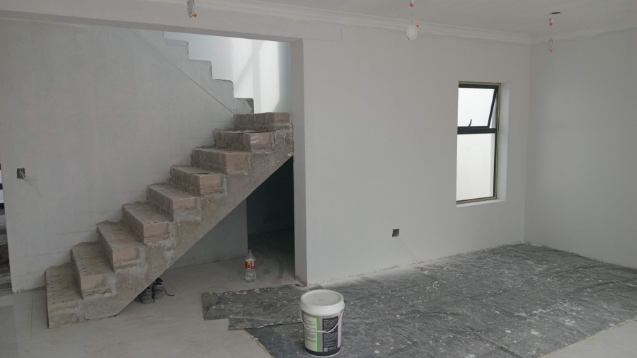 5 Bedroom Property for Sale in Sandown Western Cape